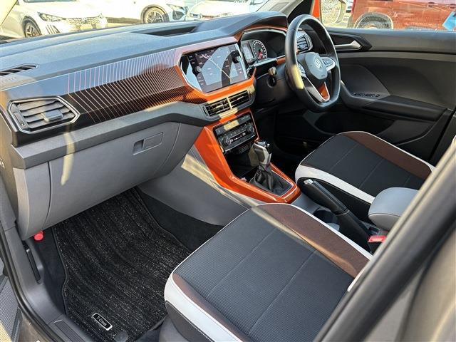 フォルクスワーゲン Ｔ－ＣＲＯＳＳ ＴＳＩ １ＳＴ プラス R2年 (東北) 99