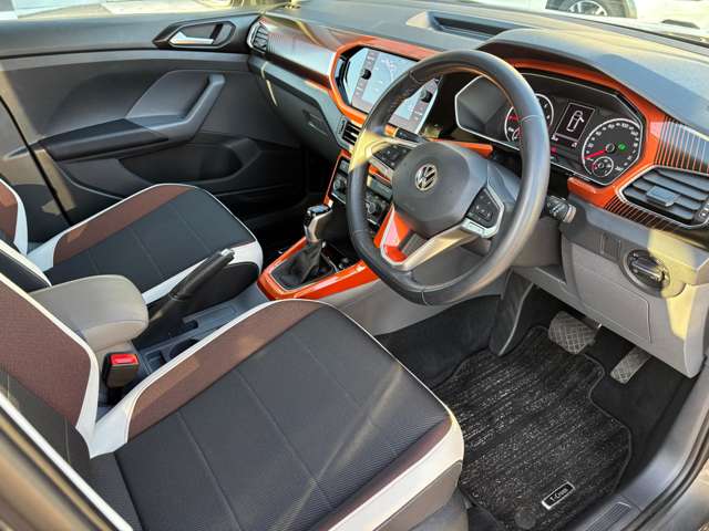 フォルクスワーゲン Ｔ－ＣＲＯＳＳ ＴＳＩ １ＳＴ プラス R2年 (東北) 99