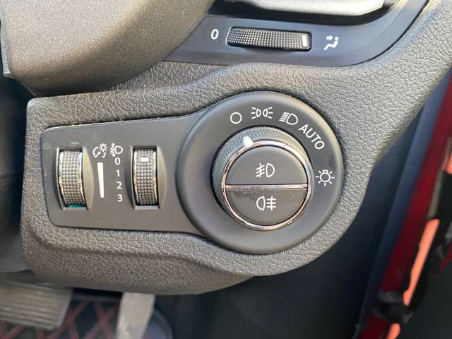 フィアット ５００Ｘ クロスプラス ４ＷＤ H29年 (東北) 99