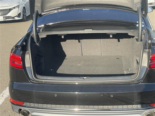 アウディ Ａ４ ２．０ ＴＦＳＩ スポーツ Ｓラインパッケージ H29年 (東北) 99