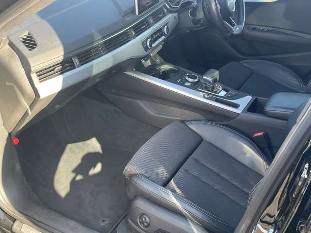 アウディ Ａ４ ２．０ ＴＦＳＩ スポーツ Ｓラインパッケージ H29年 (東北) 99