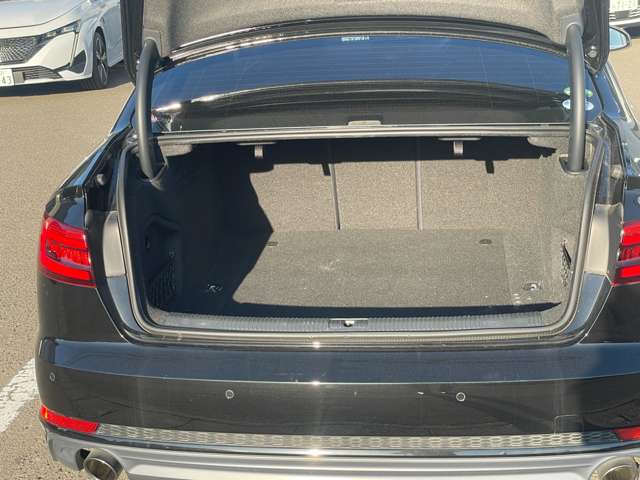 アウディ Ａ４ ２．０ ＴＦＳＩ スポーツ Ｓラインパッケージ H29年 (東北) 99