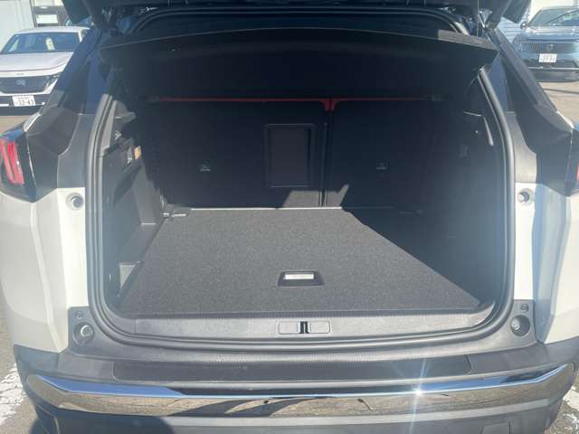 プジョー ３００８ ＧＴ ブルーＨＤＩ レッド ナッパ ディーゼルターボ R3年 (東北) 99