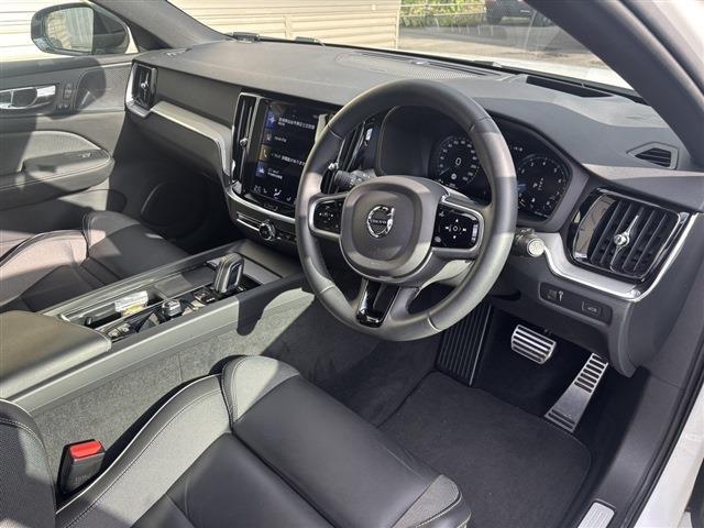 ボルボ Ｖ６０ Ｂ５　Ｒデザイン R3年 (東北) 99