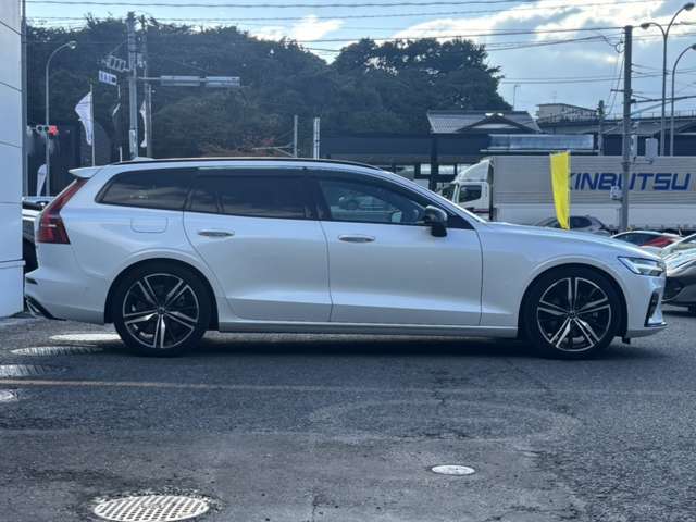 ボルボ Ｖ６０ Ｂ５　Ｒデザイン R3年 (東北) 99
