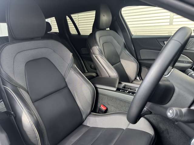 ボルボ Ｖ６０ Ｂ５　Ｒデザイン R3年 (東北) 99