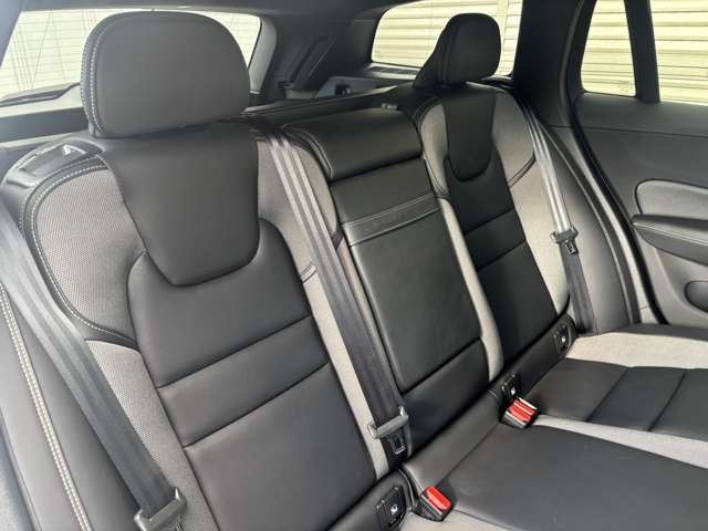 ボルボ Ｖ６０ Ｂ５　Ｒデザイン R3年 (東北) 99