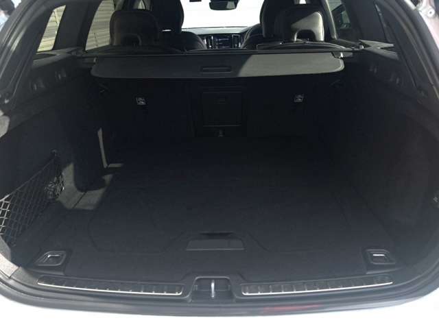 ボルボ Ｖ６０ Ｂ５　Ｒデザイン R3年 (東北) 99