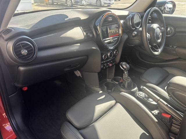 ミニ ミニ クーパーＤ ５ドア R2年 (東北) 99