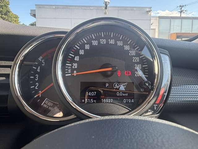 ミニ ミニ クーパーＤ ５ドア R2年 (東北) 99