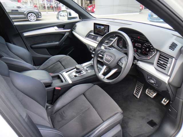 アウディ Ｑ５ ４０ ＴＤＩ クワトロ スポーツ Ｓラインパッケージ ディーゼルターボ ４ＷＤ R1年 (東北) 99