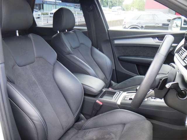 アウディ Ｑ５ ４０ ＴＤＩ クワトロ スポーツ Ｓラインパッケージ ディーゼルターボ ４ＷＤ R1年 (東北) 99