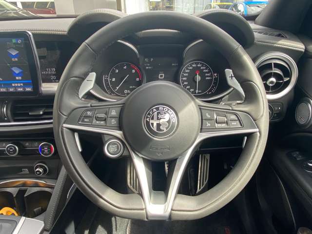 アルファロメオ ステルヴィオ ２．２ ターボ ディーゼル Ｑ４ スポーツパッケージ ４ＷＤ R1年 (東北) 99