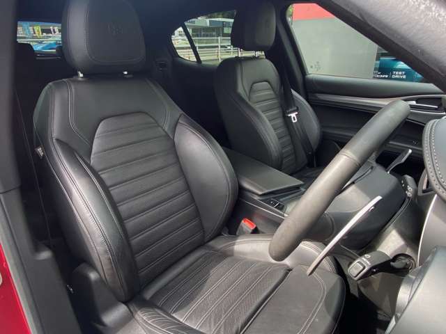 アルファロメオ ステルヴィオ ２．２ ターボ ディーゼル Ｑ４ スポーツパッケージ ４ＷＤ R1年 (東北) 99