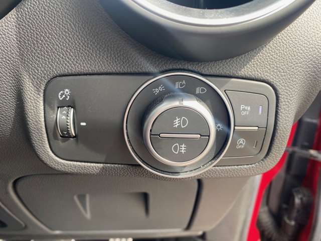 アルファロメオ ステルヴィオ ２．２ ターボ ディーゼル Ｑ４ スポーツパッケージ ４ＷＤ R1年 (東北) 99