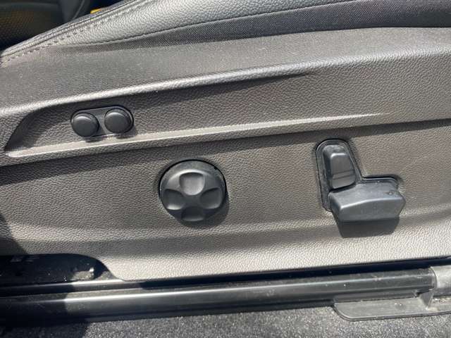 アルファロメオ ステルヴィオ ２．２ ターボ ディーゼル Ｑ４ スポーツパッケージ ４ＷＤ R1年 (東北) 99