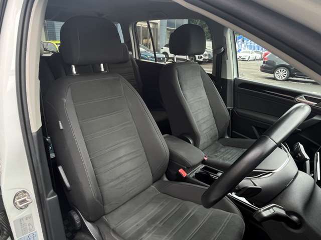 フォルクスワーゲン ゴルフトゥーラン ＴＤＩ ハイライン ディーゼルターボ R1年 (東北) 99