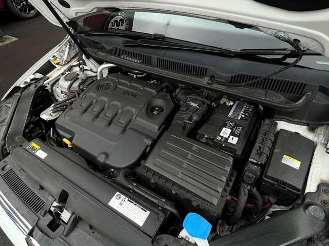 フォルクスワーゲン ゴルフトゥーラン ＴＤＩ ハイライン ディーゼルターボ R1年 (東北) 99