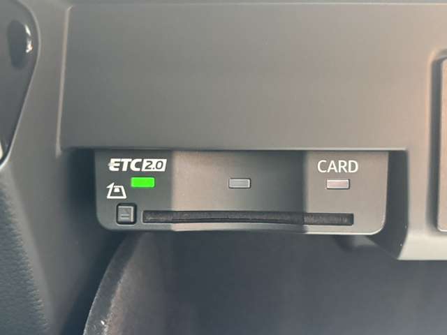 アウディ Ａ４ ４０ ＴＦＳＩ マイスターシュトュック Ｓラインパッケージ R1年 (東北) 99