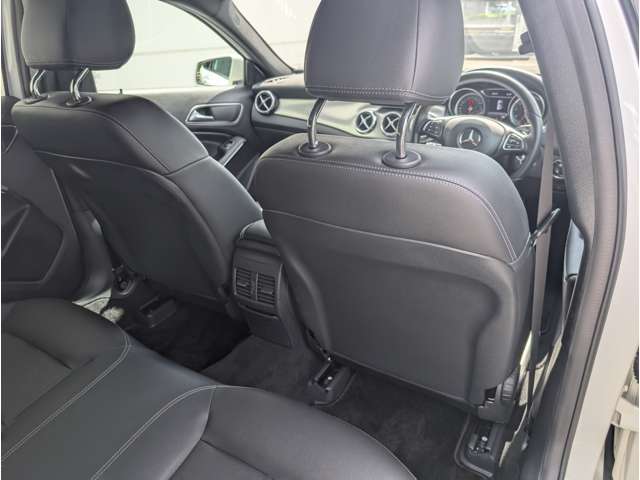 メルセデスベンツ ＧＬＡクラス ＧＬＡ２２０ ４マチック ４ＷＤ H30年 (東北) 99