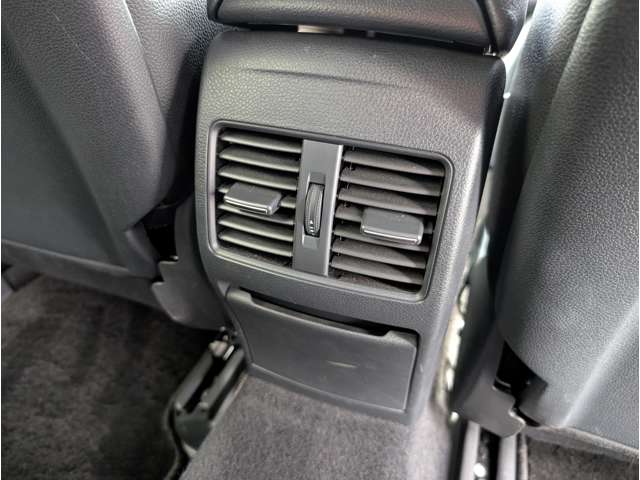 メルセデスベンツ ＧＬＡクラス ＧＬＡ２２０ ４マチック ４ＷＤ H30年 (東北) 99