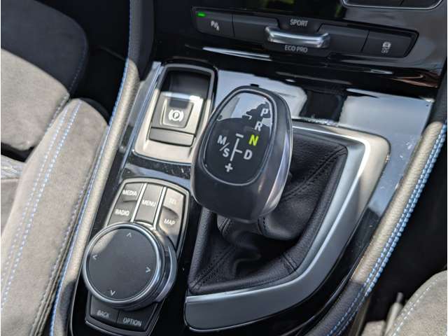 ＢＭＷ ２シリーズアクティブツアラー ２１８Ｄ Ｍスポーツ ディーゼルターボ H29年 (東北) 99