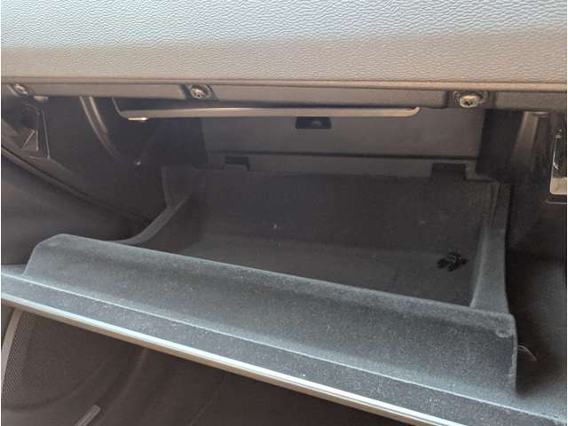 ボルボ Ｖ６０ Ｔ５　モメンタム R2年 (東北) 99