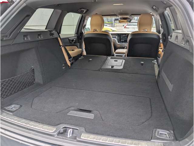 ボルボ Ｖ６０ Ｔ５　モメンタム R2年 (東北) 99