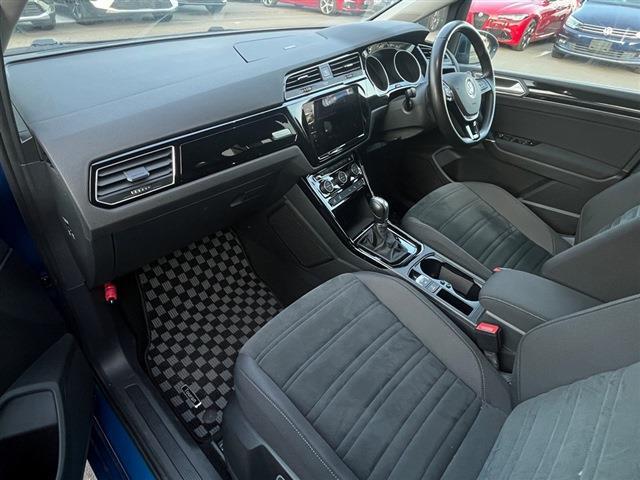 フォルクスワーゲン ゴルフトゥーラン ＴＤＩ ハイライン ディーゼルターボ R1年 (東北) 99