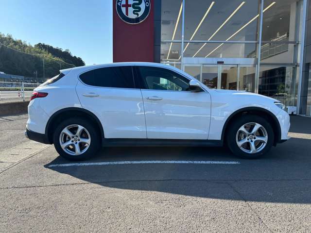 アルファロメオ ステルヴィオ ２．２ ターボ ディーゼル Ｑ４ ４ＷＤ R1年 (東北) 99