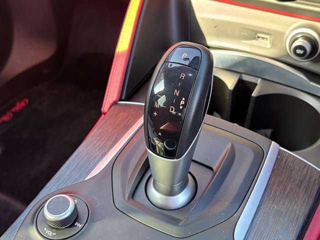 アルファロメオ ステルヴィオ ２．２ ターボ ディーゼル Ｑ４ ４ＷＤ R1年 (東北) 99