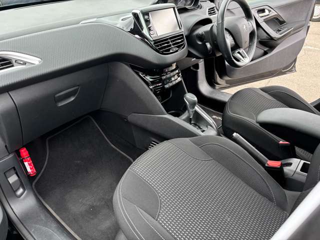 プジョー ２０８ アリュール　シエロパッケージ H28年 (東北) 99