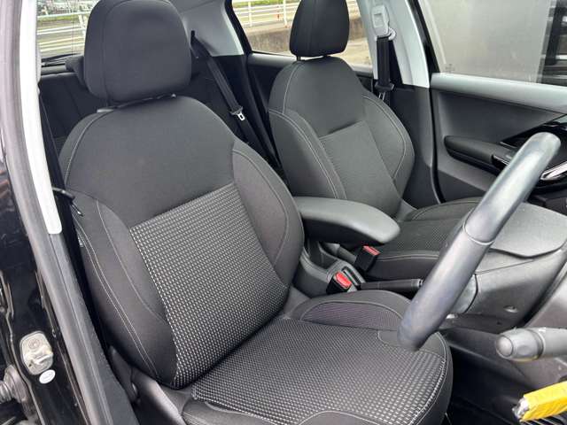 プジョー ２０８ アリュール　シエロパッケージ H28年 (東北) 99