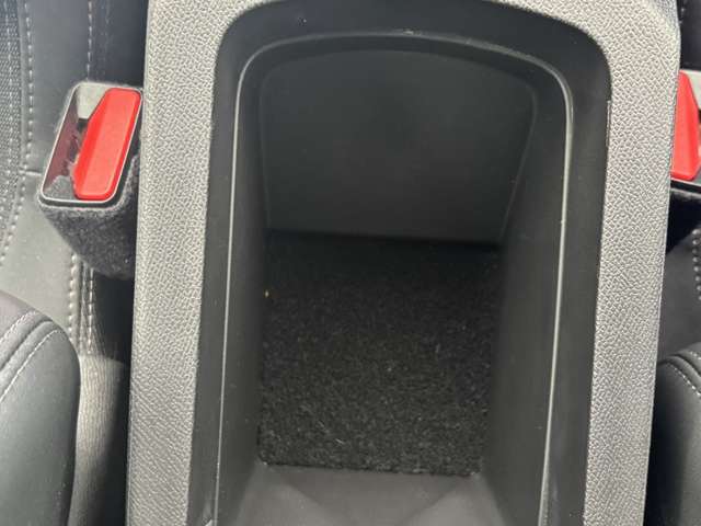 プジョー ３０８ アリュール ブルーＨＤＩ ディーゼルターボ R2年 (東北) 99