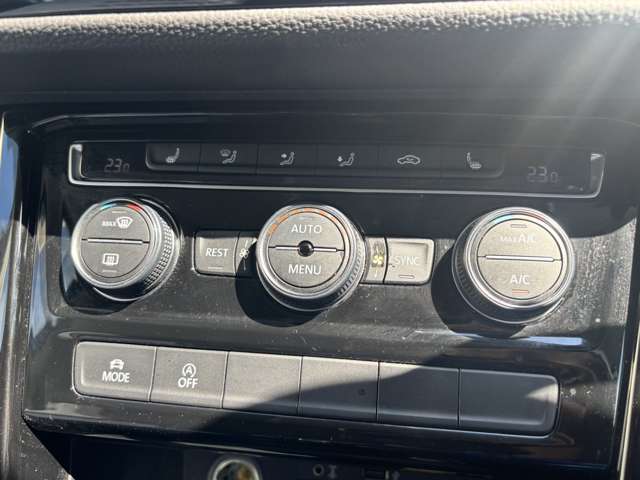 フォルクスワーゲン ゴルフトゥーラン ＴＳＩ　ハイライン H29年 (東北) 99