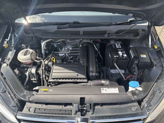 フォルクスワーゲン ゴルフトゥーラン ＴＳＩ　ハイライン H29年 (東北) 99