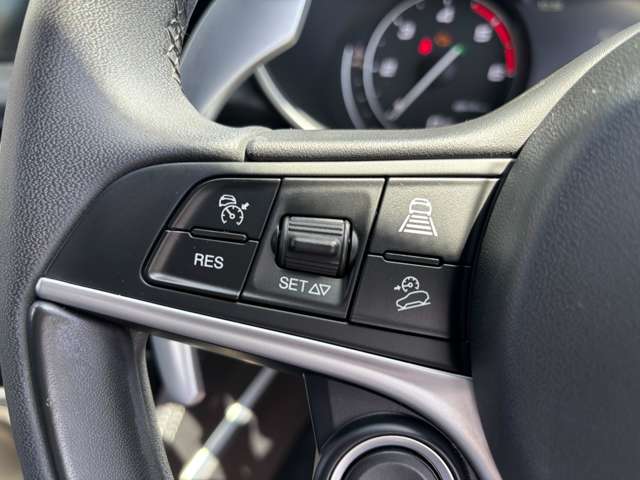 アルファロメオ ステルヴィオ ２．２ ターボ ディーゼル Ｑ４ ４ＷＤ R1年 (東北) 99