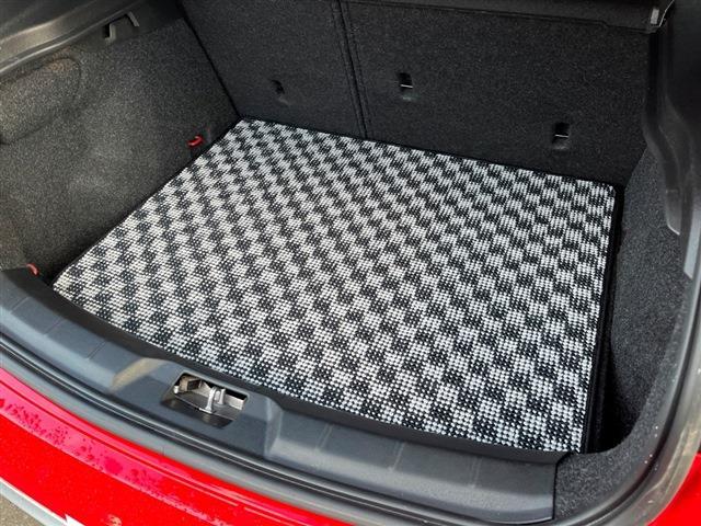 ボルボ Ｖ４０ Ｄ４ Ｒデザイン ディーゼルターボ H28年 (東北) 99