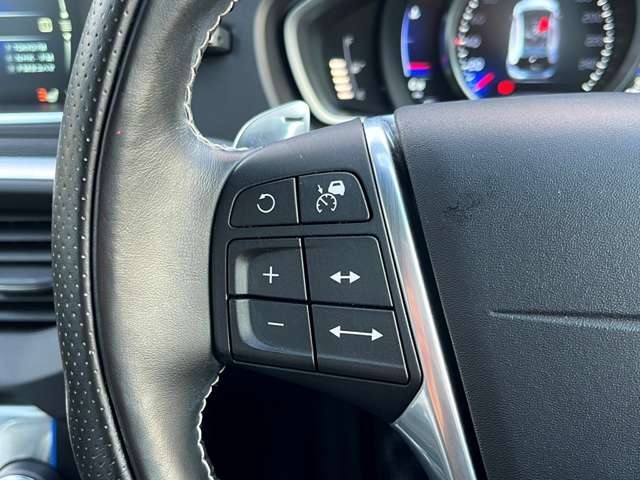 ボルボ Ｖ４０ Ｄ４ Ｒデザイン ディーゼルターボ H28年 (東北) 99