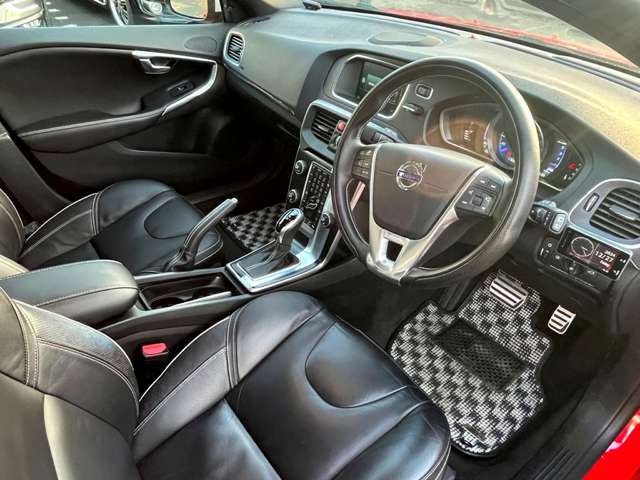 ボルボ Ｖ４０ Ｄ４ Ｒデザイン ディーゼルターボ H28年 (東北) 99