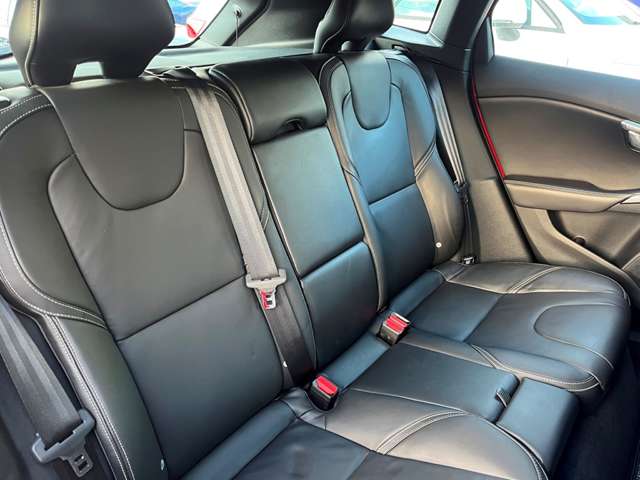 ボルボ Ｖ４０ Ｄ４ Ｒデザイン ディーゼルターボ H28年 (東北) 99