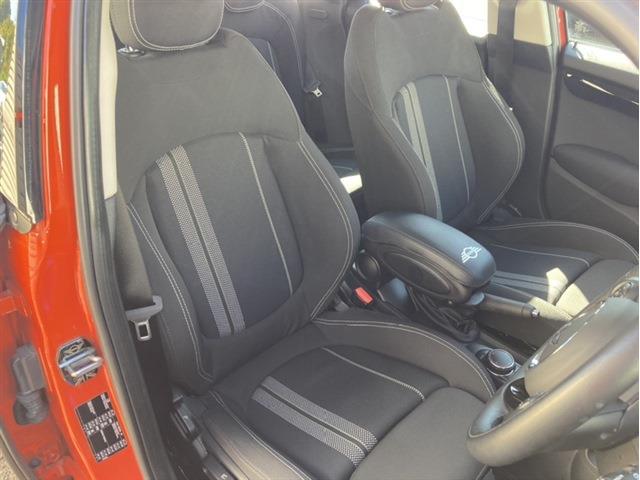 ミニ ミニ クーパーＳ ５ドア ＤＣＴ R1年 (東北) 99