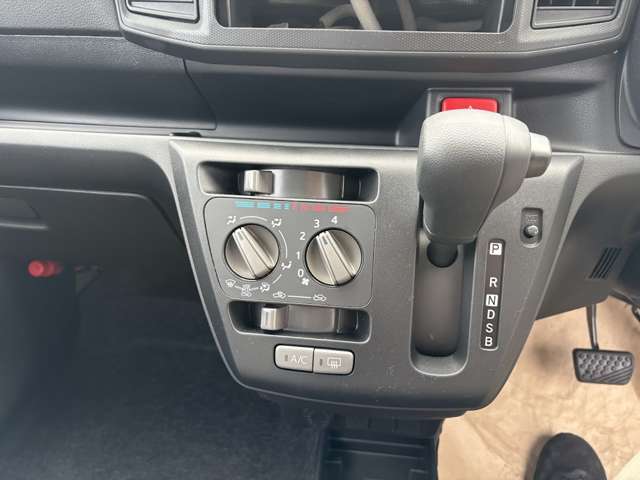 ダイハツ ミラ　イース ６６０ Ｌ ＳＡＩＩＩ R7年 (関東) 99