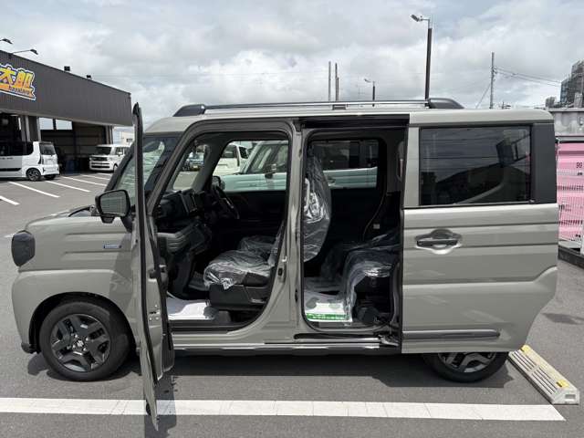 スズキ スペーシア ６６０ ギア ハイブリッド ＸＺ R6年 (関東) 99