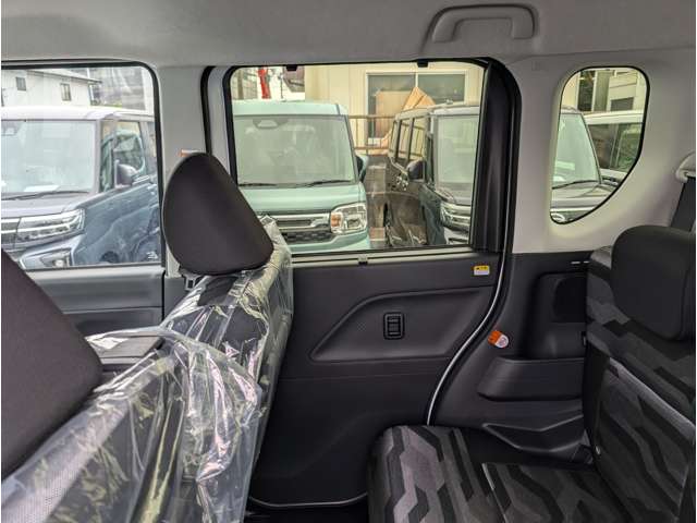 ダイハツ タント ６６０ ファンクロス R7年 (関東) 99