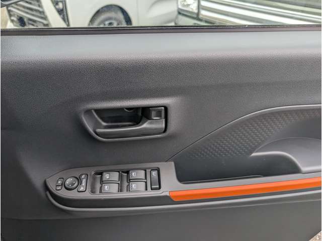 ダイハツ タント ６６０ ファンクロスターボ R7年 (関東) 99