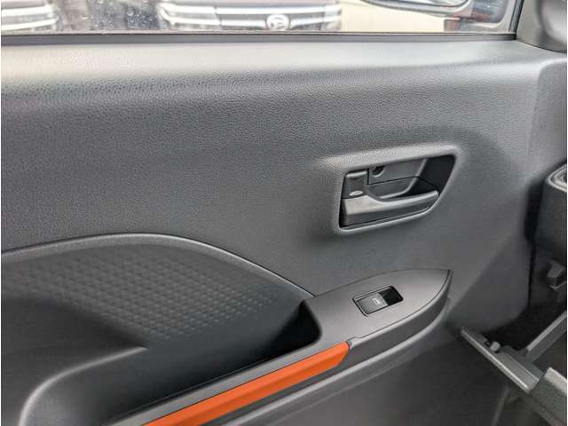 ダイハツ タント ６６０ ファンクロスターボ R7年 (関東) 99