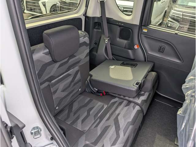 ダイハツ タント ６６０ ファンクロスターボ R7年 (関東) 99