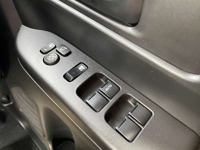 スズキ スペーシア ６６０ ギア ハイブリッド ＸＺ R6年 (関東) 99