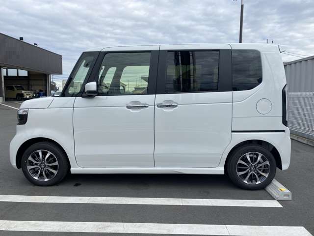 ホンダ Ｎ　ＢＯＸ カスタム ６６０ R7年 (関東) 99